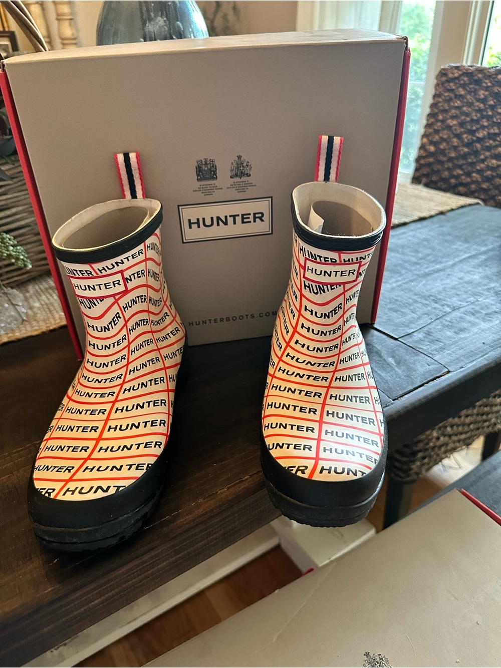 Hunter Kids Black & White Logo Rain Boots with Red Accents - Picture 2 of 2